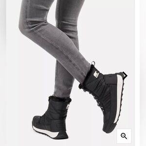 Sorel Whitney II Short Lace Boots Women’s  Size 5